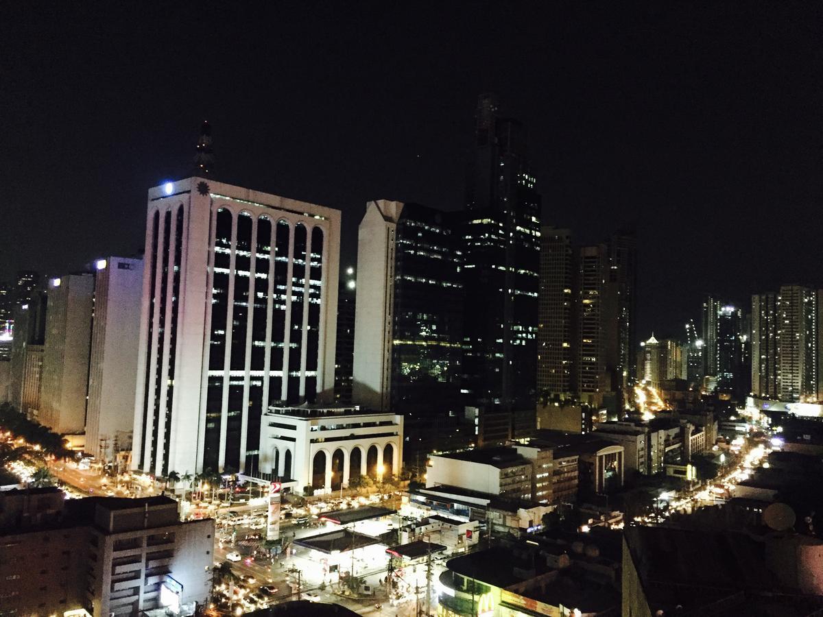 Dragonlink Suites @ Bel-Air Soho Makati City Esterno foto