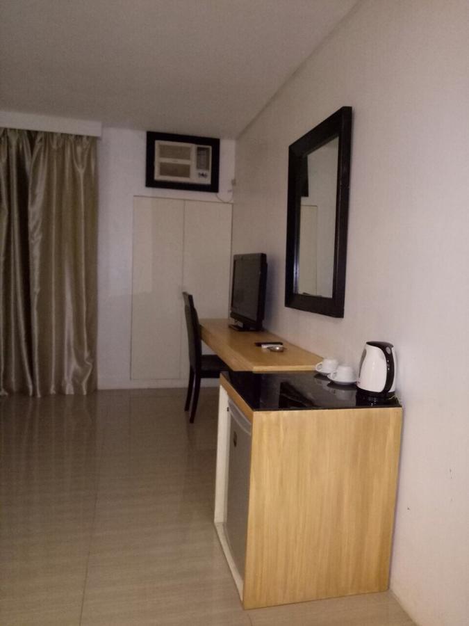Dragonlink Suites @ Bel-Air Soho Makati City Esterno foto